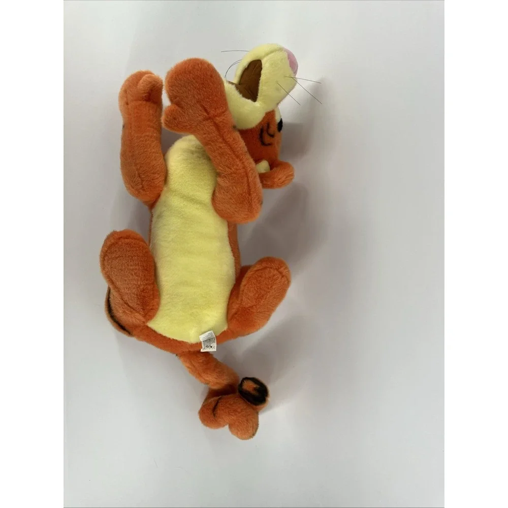 Disney Parks Exclusive Laying Tigger with Curly Tail Plush 27